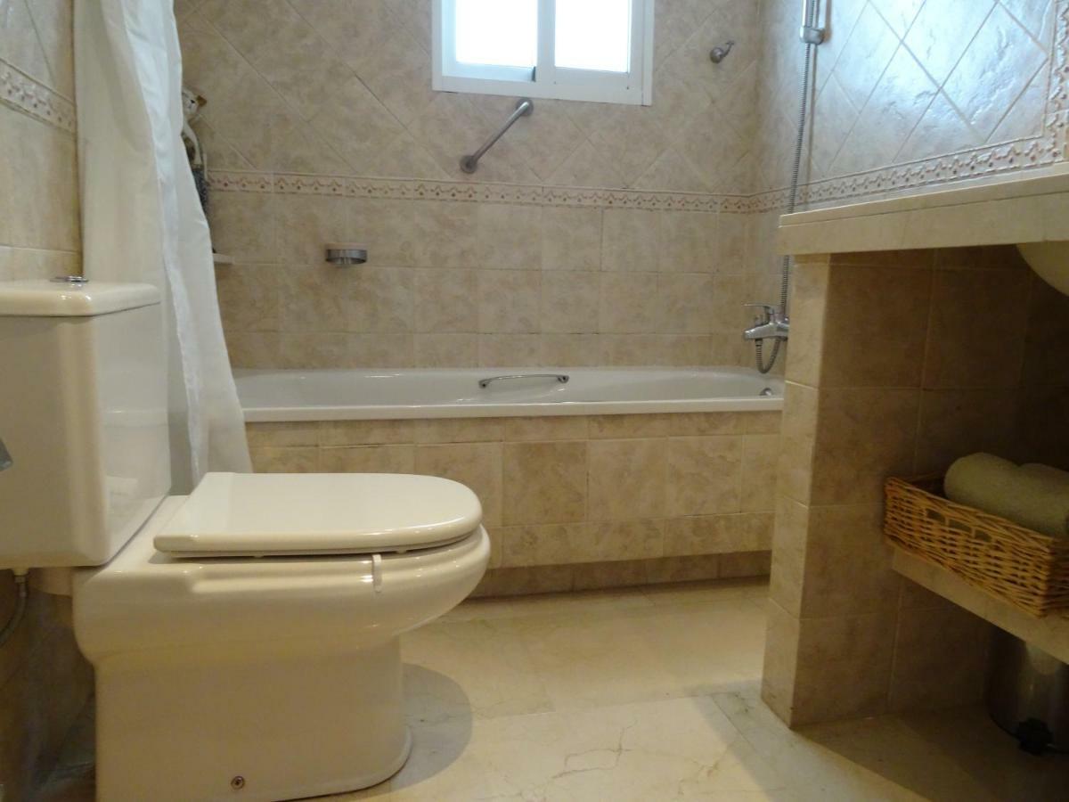 Residencia Pez Espada Torremolinos Buitenkant foto